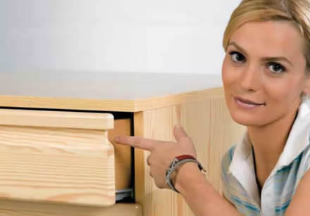 Cajoneras de Madera con Frente Solapado