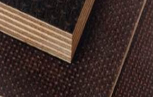 Tableros de madera contrachapados antideslizantes